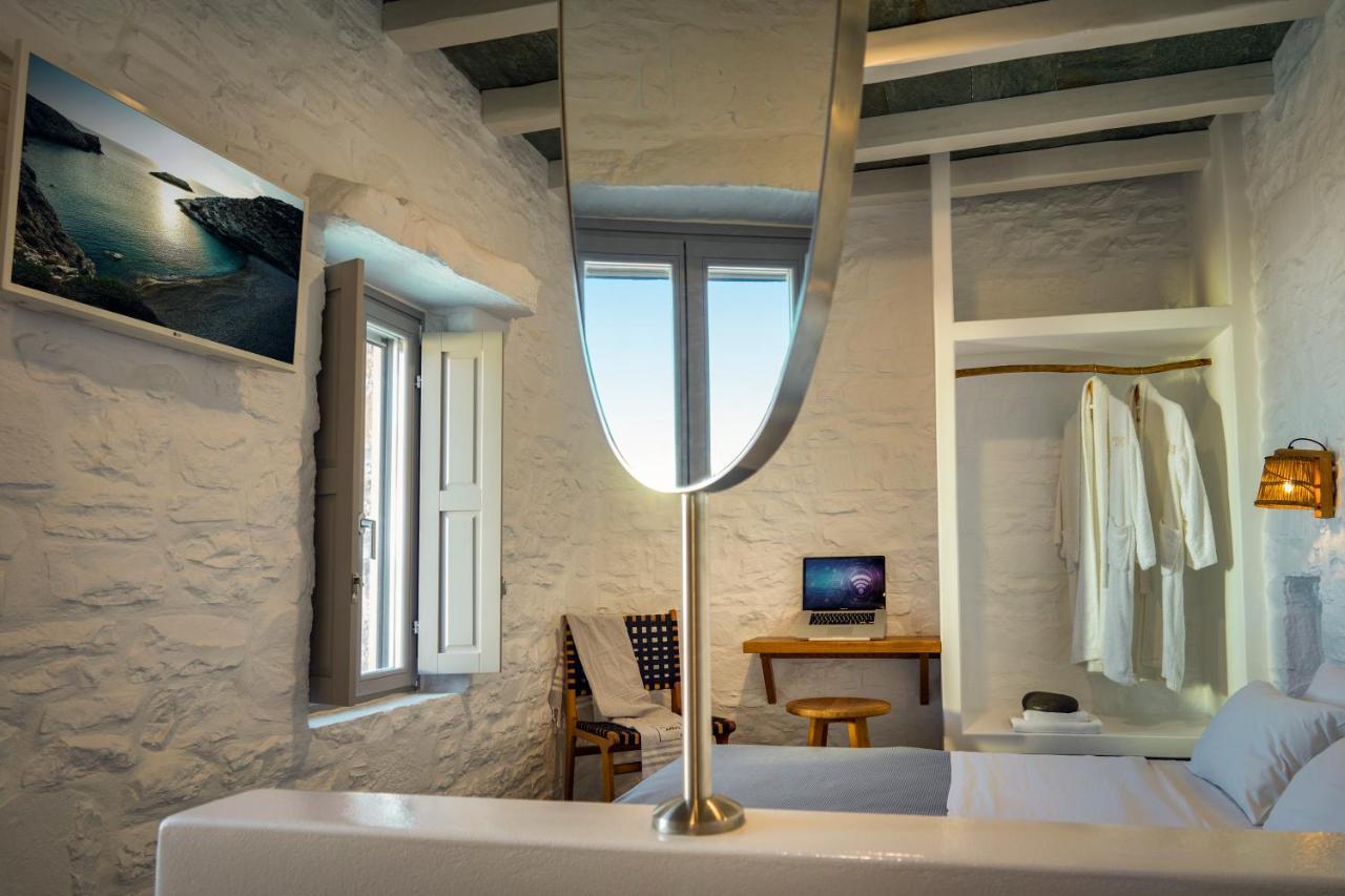 Maris Private Residence Folégandros Esterno foto
